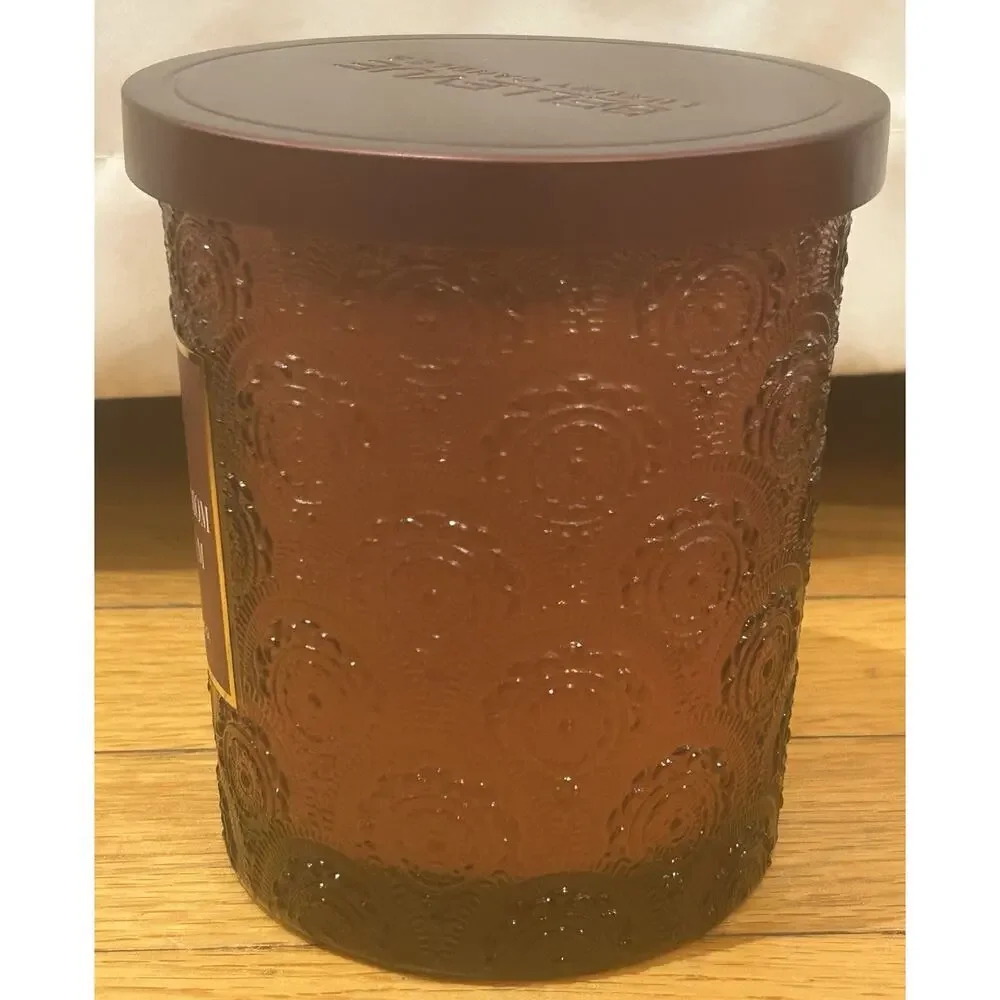 New Bellevue Cardamom & Plum 12 oz Candle